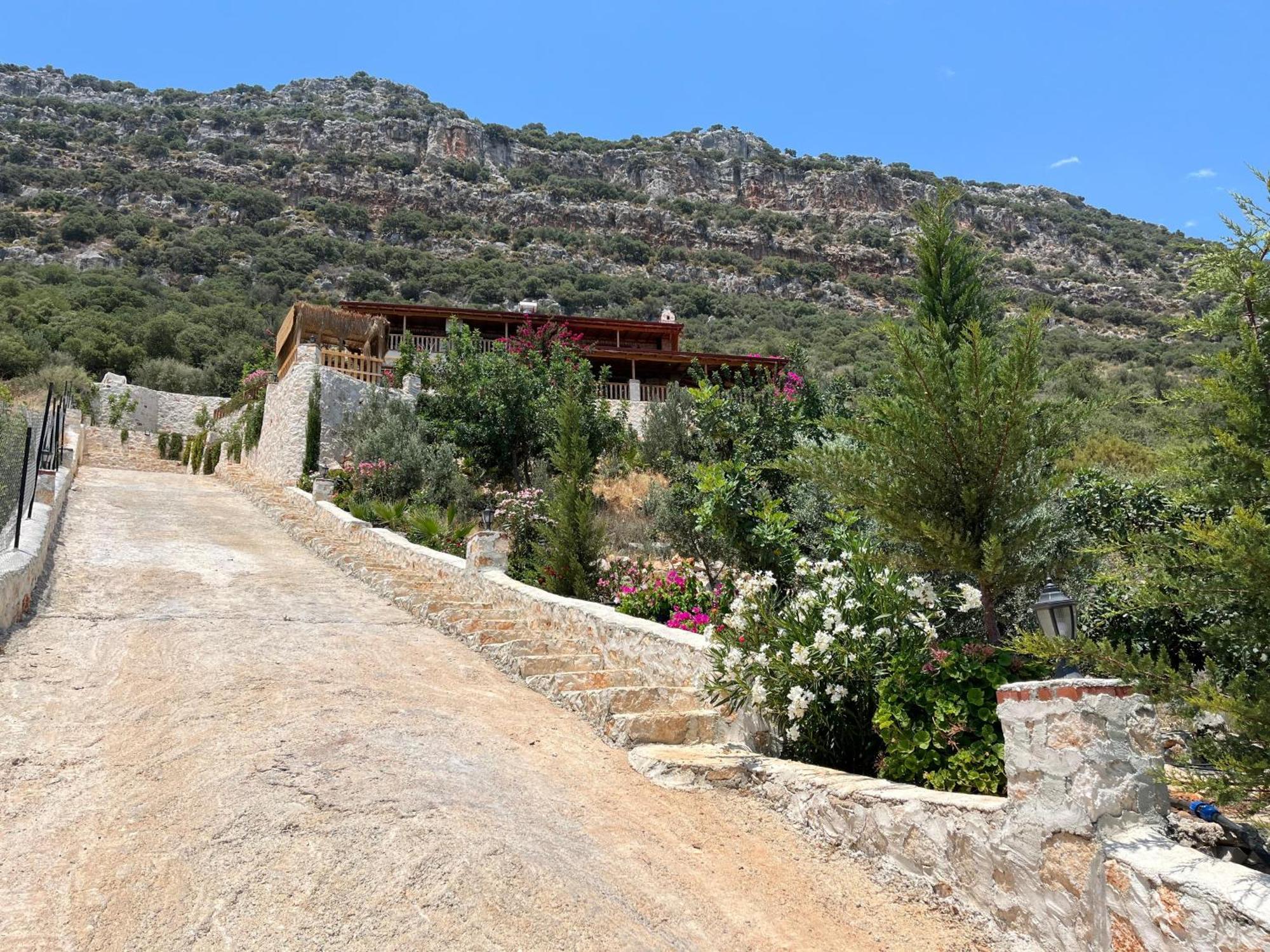 Istlada Tas Ev Apart - Kekova View Kapaklı Exterior foto